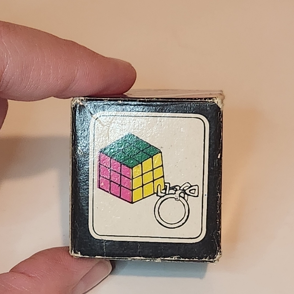 Vintage Rubik’s Cube Keychain Made in Taiwan - Picture 7 of 11